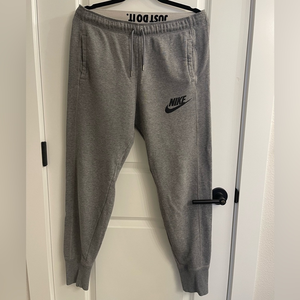 Nike Women's Sports Bottoms S Grey Cotton with Polyester Tapered Sweatpants